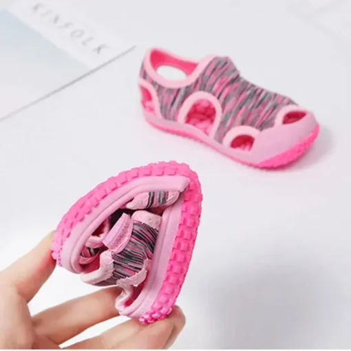Atmungsaktive Sportsandalen mit Zehenkappe für Sommer - Image 3