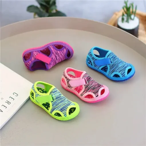 Atmungsaktive Sportsandalen mit Zehenkappe für Sommer