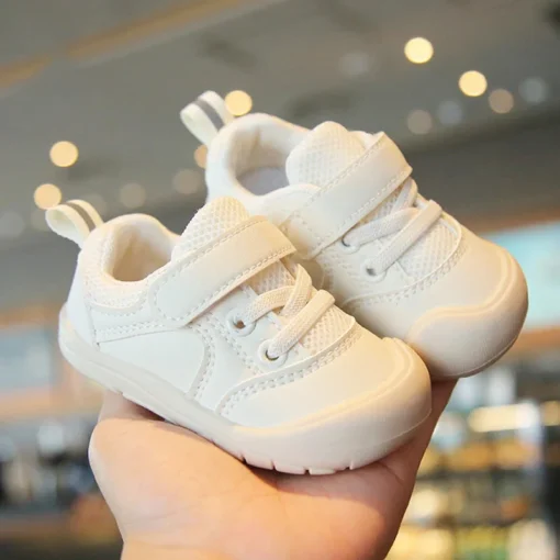 Atmungsaktive, Rutschfeste Sneakers mit Klettverschluss - Image 3