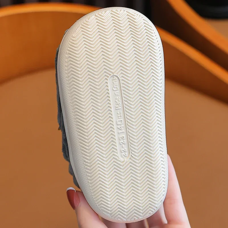 Kuschelige Kinder Hausschuhe – Flauschig, Warm & Rutschfest für den Winter - Image 11